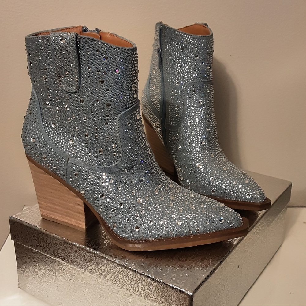 Very G Sparkling Blue Ankle Boots Size 8. - Picture 7 of 10